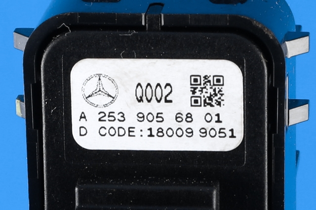 Bryter diverse til Mercedes GLC 2015-2022 (X253) (X253) (MERCEDES|A 253 905 68 01|)