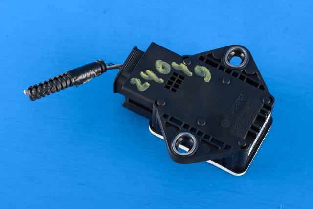 Sensor akselerasjonssensor/ESP DUO til Toyota Avensis 2009-2015 (Type III, Fase 1)  (BOSCH|0 265 005 855|89183-05030|)