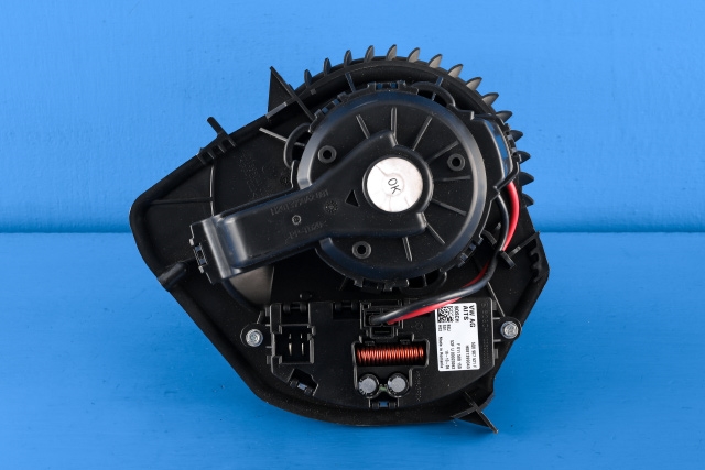 Varmeapparat motor til VW Transporter / Caravelle 2019-->> (T6.1) (T6.1) 