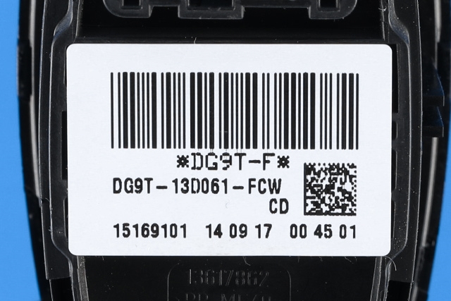 Bryter lys til Ford Mondeo 2014-2019 (Type V, Fase 1)  (FORD|DG9T-13D061-FCW|)