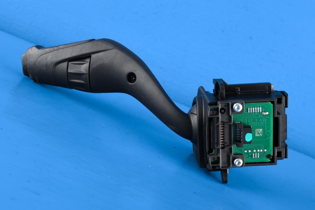 Bryter visker til Ford Mondeo 2014-2019 (Type V, Fase 1) (FORD|DG9T-17A553-DDW|)