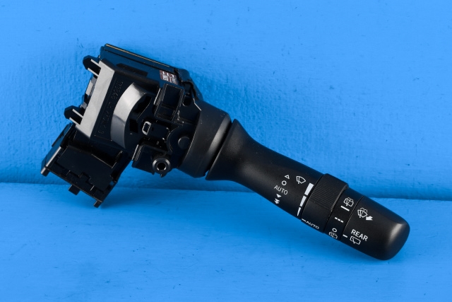 Bryter visker til Toyota Prius +7 2012-2020 (Type III) (stasjonsvogn) (stasjonsvogn) (TOYOTA|17F848-52290|)