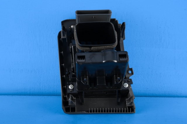 Dashbord friskluftdyse høyre til Toyota Prius +7 2012-2020 (Type III) (stasjonsvogn) (stasjonsvogn) 
