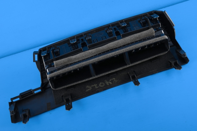 Dashbord friskluftdyse midtkonsoll til Toyota Prius +7 2012-2020 (Type III) (stasjonsvogn) (stasjonsvogn)