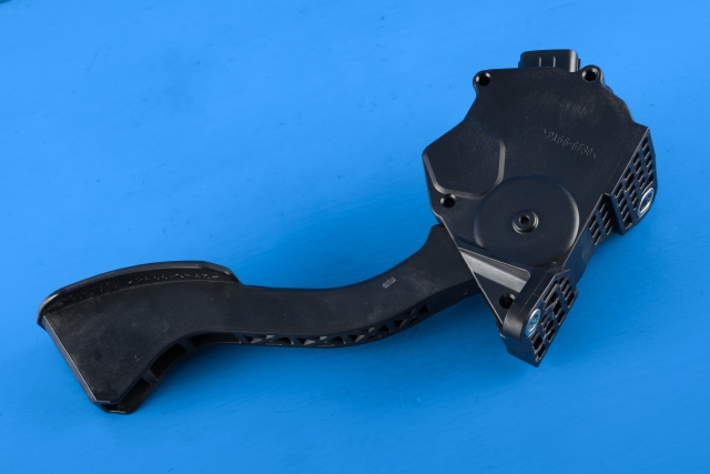 Pedal gass til Toyota Prius +7 2012-2020 (Type III) (stasjonsvogn) (stasjonsvogn) (DENSO|198800-8571|78110-12050|)