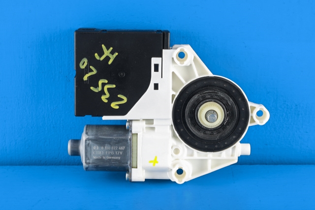 Ruteheis, kun motor, høyre foran til VW Tiguan 2011-2016 (Type I, Fase 2)  (VAG|5N0 959 702 G|)