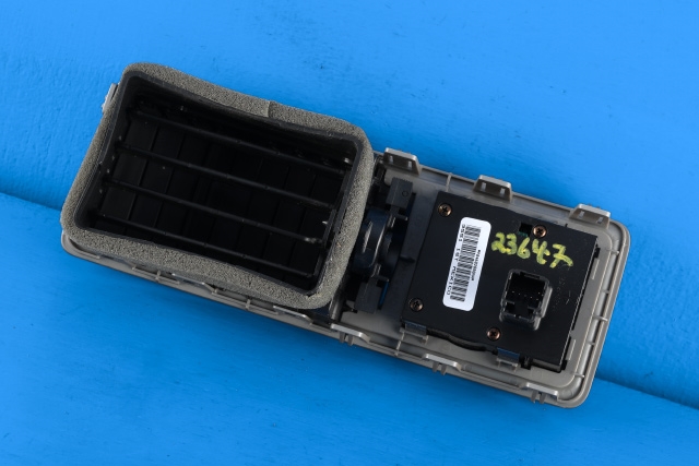 Dashbord friskluftdyse venstre til Dodge RAM 2009-2018 (Type IV) (DODGE|21902691 J8|)