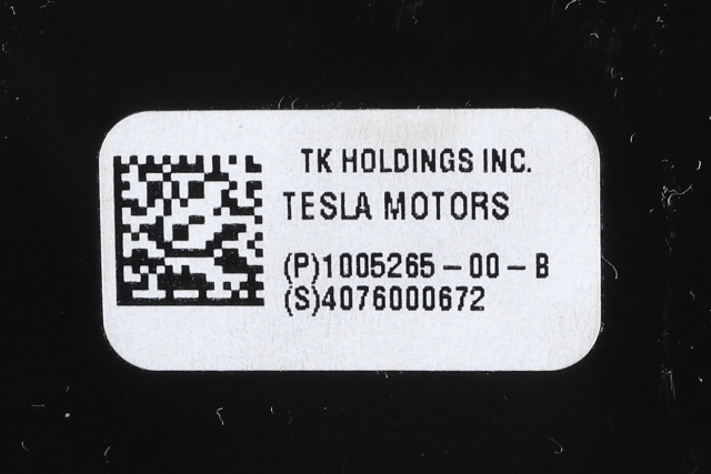 Sikkerhetsbelte foran høyre til Tesla Model S 2013-2016 (Fase 1)  (TESLA|1018788-02-A|)