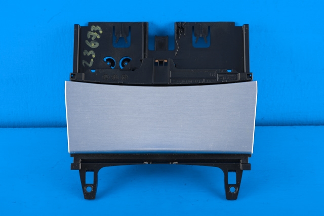 Dashbord askebeger til Mercedes C-Klasse, 2011-2014 (Fase 2) (W204) (W204) (MERCEDES|A 204 680 01 79)