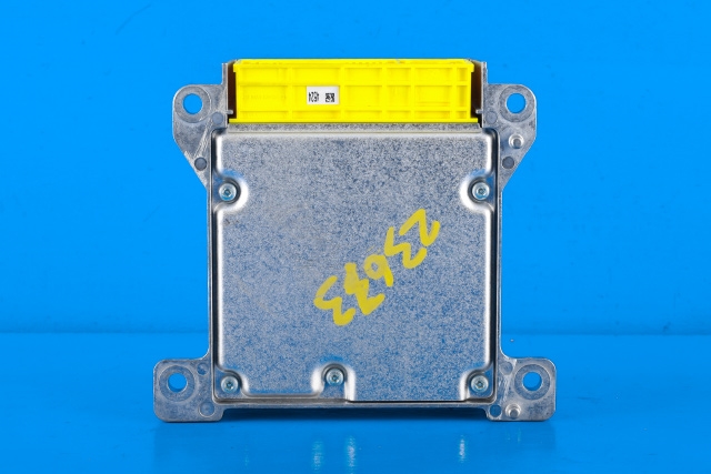 Styreenhet airbag hovedsensor til Mercedes C-Klasse 2011-2014 (Fase 2) (W204) (W204) (MERCEDES|A 204 901 35 02|)
