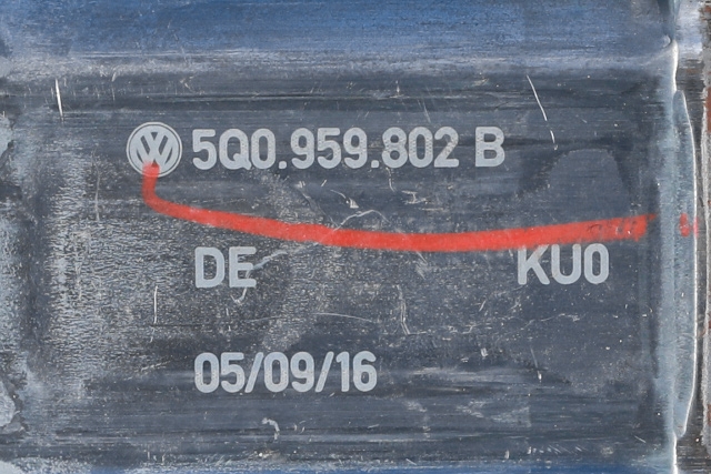 Ruteheis venstre foran til Audi A3 2016-2020 (Type III, Fase 2)  (VAG|5Q0 959 802 B|0 130 822 716|)