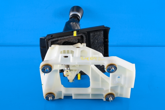 Girstang manuell til Toyota RAV4 2006-2009 (Type III, Fase 1)
