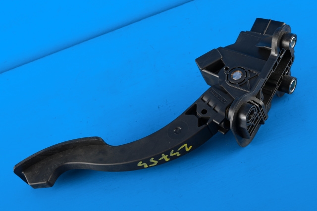 Pedal gass til Mitsubishi Outlander 2015-->> (Type III, Fase 2) (MITSUBISHI|1600A116|)
