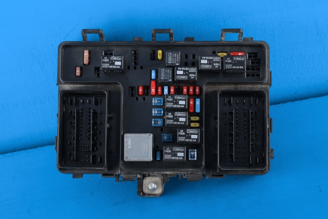 Sikringsboks til Ford Mondeo, 2014-2019 (Type V, Fase 1)  (FORD|FG9T-14A067-RA)