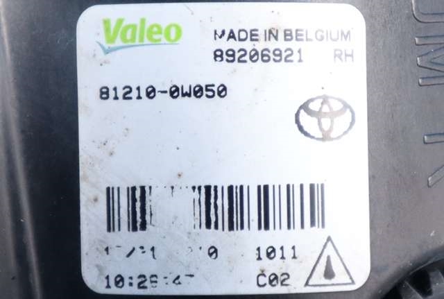 Tåkelykt høyre foran til Toyota RAV4 2009-2013 (Type III, Fase 2) (TOYOTA|81210-0W050|)