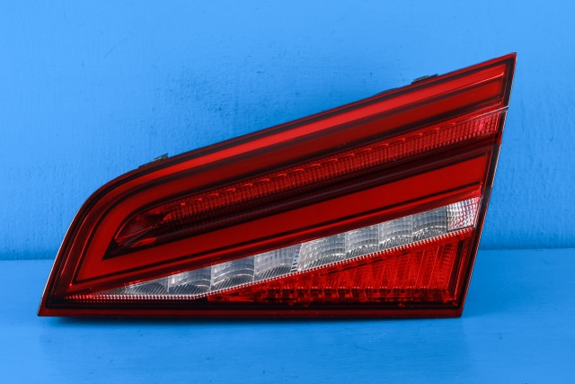 Baklykt høyre indre til Audi A3, 2016-2020 (Type III, Fase 2)  (VAG|8V4 945 094 C)