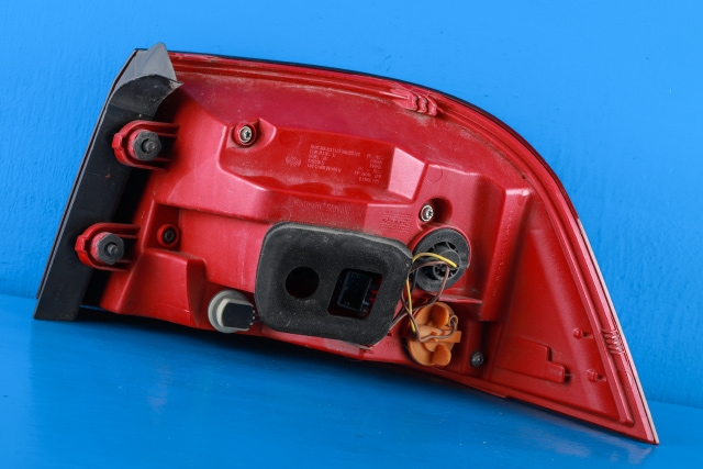 Baklykt venstre ytre til VW Passat 2011-2015 (B7) (B7) (VAG|3AF 945 207 B|)
