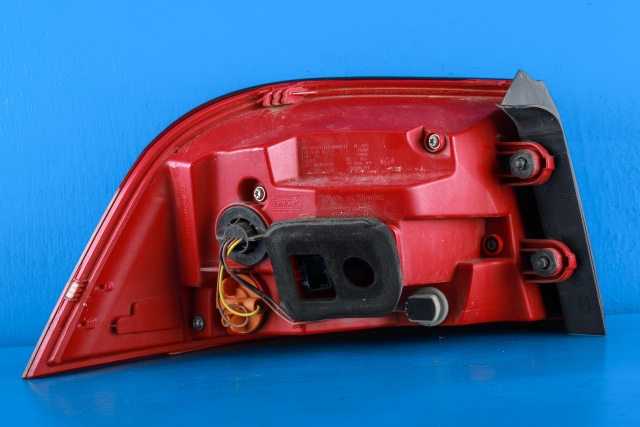 Baklykt høyre ytre til VW Passat 2011-2015 (B7) (B7) (VAG|3AF 945 208 B|)