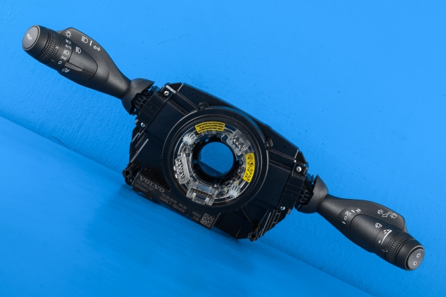 Bryter combi til Volvo V60 / V60 CC, 2018-->> (Type II) (VOLVO|32266030)