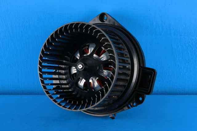 Varmeapparat motor til Audi Q4 e-tron, 2021-->>  (VAG|1EA 820 021 A)