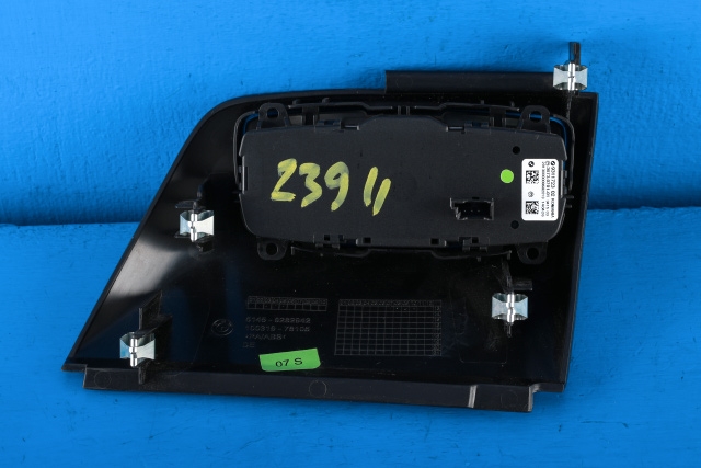 Bryter lys til BMW i3 2013-2022 (BMW|9 311 723|)