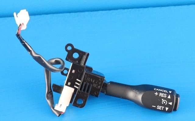 Bryter cruise control til Toyota Auris, 2013-2015 (Type II, Fase 1)  