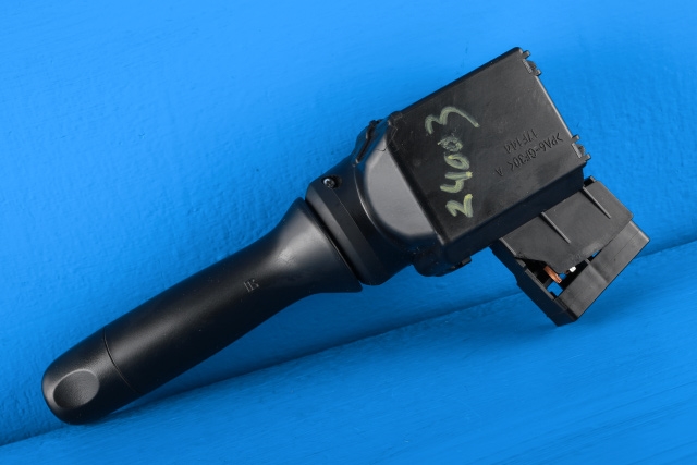 Bryter visker til Toyota Yaris 2012-2014 (Type III, Fase 1)  (TOYOTA|17F904-0D180|)