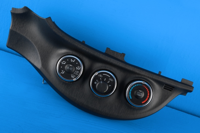 Varmeapparat betjening til Toyota Yaris, 2012-2014 (Type III, Fase 1)