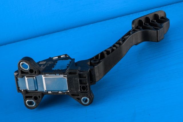 Pedal gass til Toyota Yaris 2012-2014 (Type III, Fase 1) (TOYOTA|78110-0D170|)