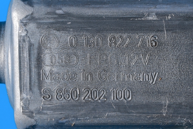 Ruteheis venstre foran til Audi A3 2012-2016 (Type III, Fase 1)  (BOSCH|0 130 822 716|5Q0 959 802 B|)
