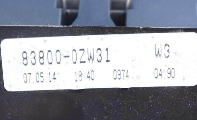 Instrumentpanel til Toyota Auris 2013-2015 (Type II, Fase 1) (TOYOTA|83800-0ZW31|)
