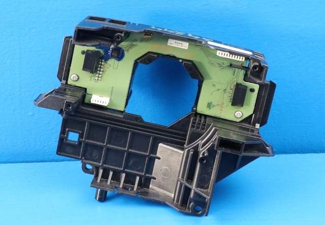 Dashbord diverse til Ford Focus, 2011-2014 (Type III, Fase 1)  (FORD|BV6T-13N064-AJ)