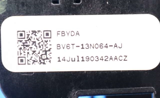 Dashbord diverse til Ford Focus 2011-2014 (Type III, Fase 1)  (FORD|BV6T-13N064-AJ|)