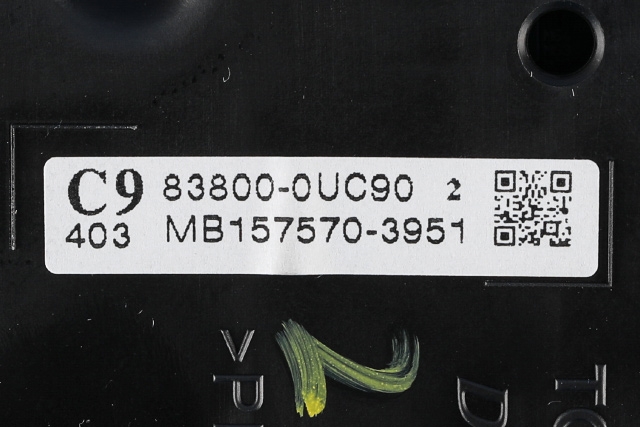 Instrumentpanel til Toyota Yaris 2014-2020 (Type III, Fase 2)  (DENSO|157570-3951|83800-0UC90|)
