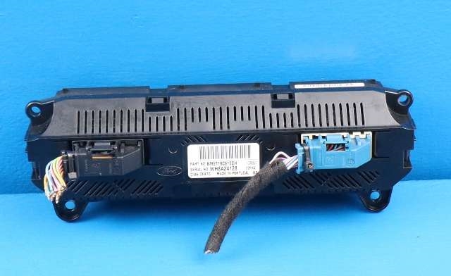 Varmeapparat betjening til Ford Focus 2011-2014 (Type III, Fase 1) (FORD|BM5T-18C612-CH|)