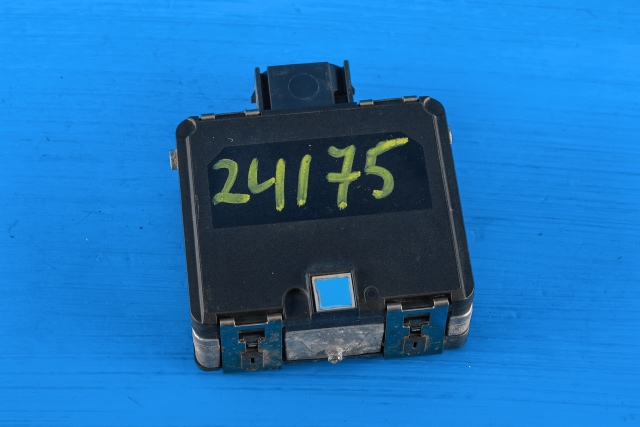 Sensor radar til VW Caddy 2015-2020 (Type III, Fase 3)  (VAG|2K5 907 561 A|)