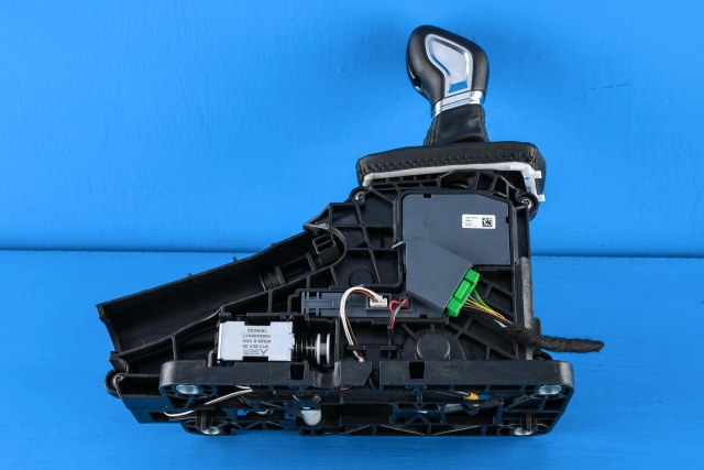 Girstang/girvelger automat til Volvo V60 / V60 CC 2018-->> (Type II)  (VOLVO|P32240584|)