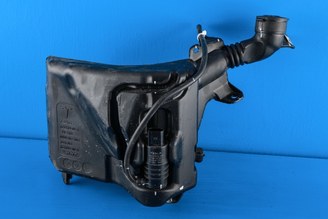 Spylertank foran til Tesla Model 3 2018-2023 (Fase 1)  (TESLA|1642614-00-A|)
