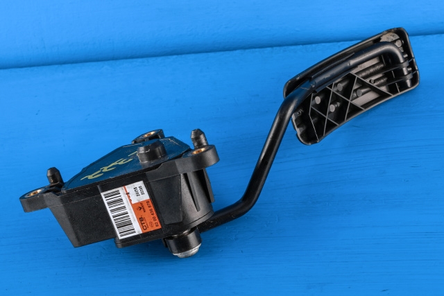 Pedal gass til Mercedes Citan 2012-2021 (W415) (W415) (RENAULT|8200 436878|)