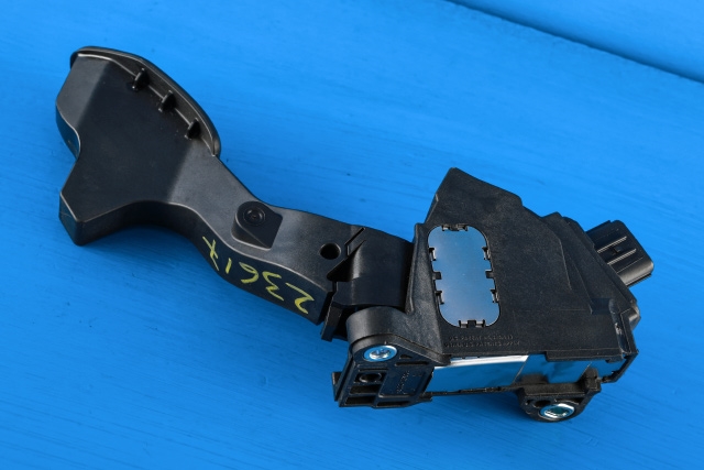 Pedal gass til Toyota Yaris 2014-2020 (Type III, Fase 2)  (TOYOTA|78110-0D110|)