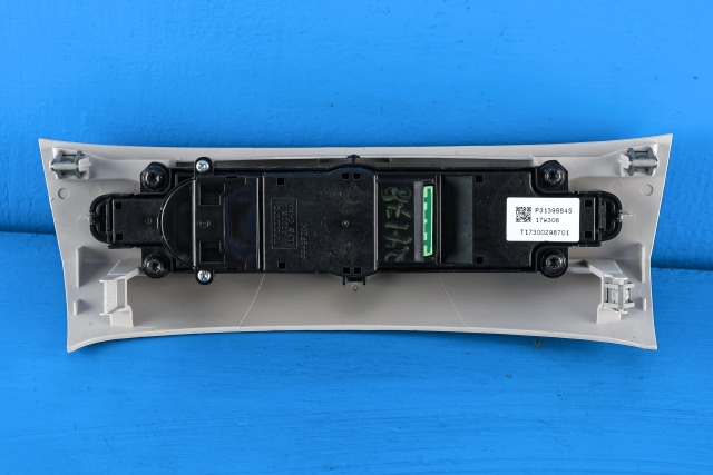 Bilstereo betjeningspanel til Volvo V90 / V90 CC / S90 2016-->> (VOLVO|P31398845|)