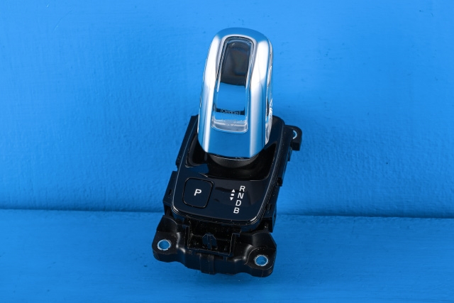 Girstang/girvelger automat til Volvo V90 / V90 CC / S90, 2016-->>  (VOLVO|31492562)