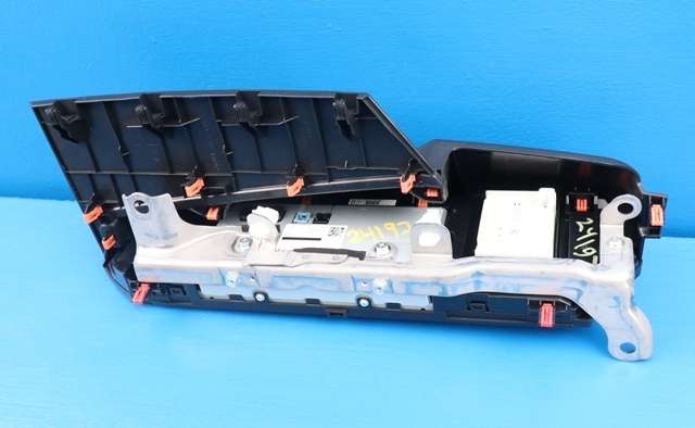 Multimedia display (MCU - Media Controller Unit) til Lexus UX 2018-->> (TOYOTA|86110-76070|)
