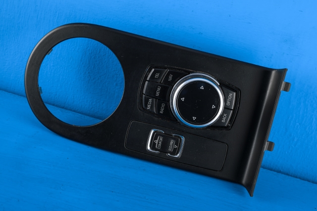 Bilstereo navigasjon betjeningspanel til BMW i3, 2013-2022  (BMW|65.82-9 332 285)