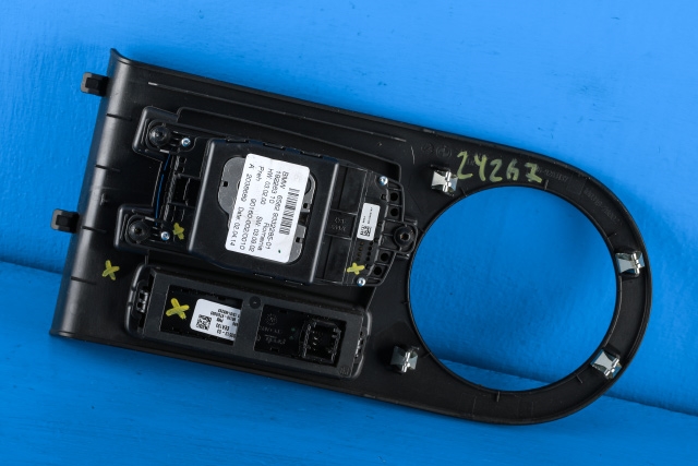 Bilstereo navigasjon betjeningspanel til BMW i3 2013-2022 (BMW|65.82-9 332 285|)