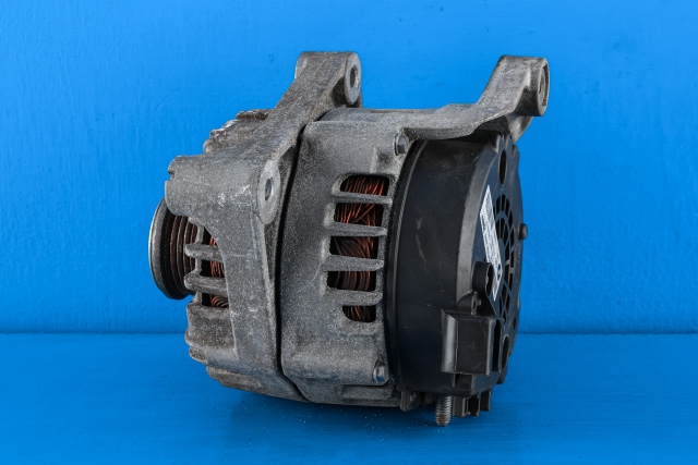 Dynamo diesel til BMW X1 2009-2015 (E84) (E84) (VALEO|FG18S052|8 507 624. 14 VOLT - 180 AMP|)