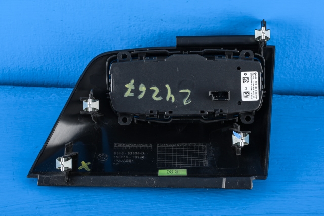 Bryter lys til BMW i3 2013-2022  (BMW|9 311 723|)