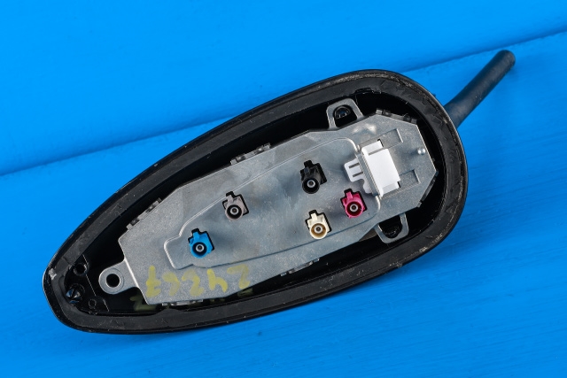 Antenne navigasjon til BMW i3 2013-2022  (BMW|9 253 995|)