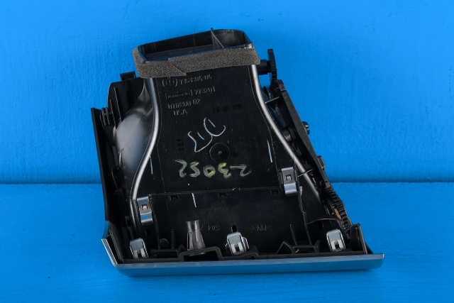 Dashbord friskluftdyse høyre til BMW X5 2007-2013 (E70) (E70) (BMW|7 161 804|)