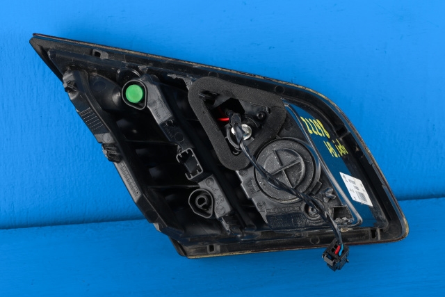 Baklykt høyre indre til Peugeot 308 2013-2021 (Type II)  (PEUGEOT|96 778182 80|)